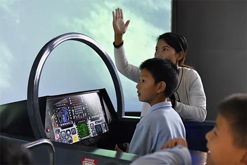 上海小朋友学习无人机都有哪些好处?jpg